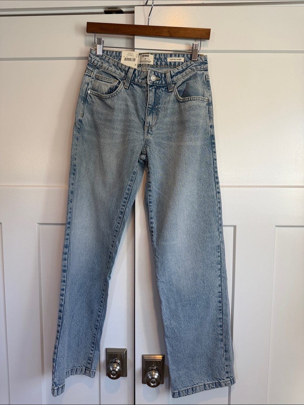 NWT Cotton On Low Rise Straight Jeans Size 24 Bells Blue Light Wash Denim
